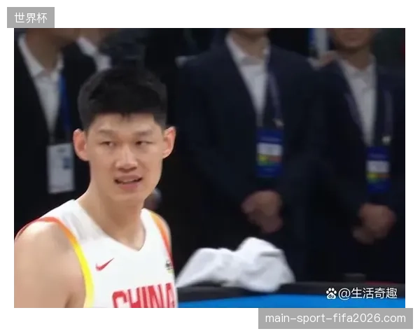 王洪泽在对阵青岛队的比赛中打出代表作，其高效的攻防表现证明了自己是广东锋线未来